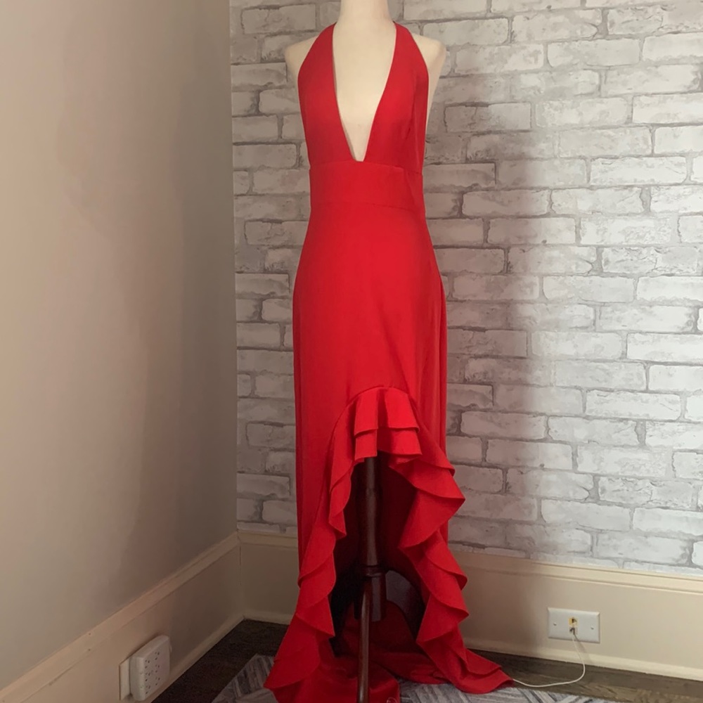 🔥❤️MOB WIFE ❤️🔥 Lovers + friends plunge neckline dress 🔥
